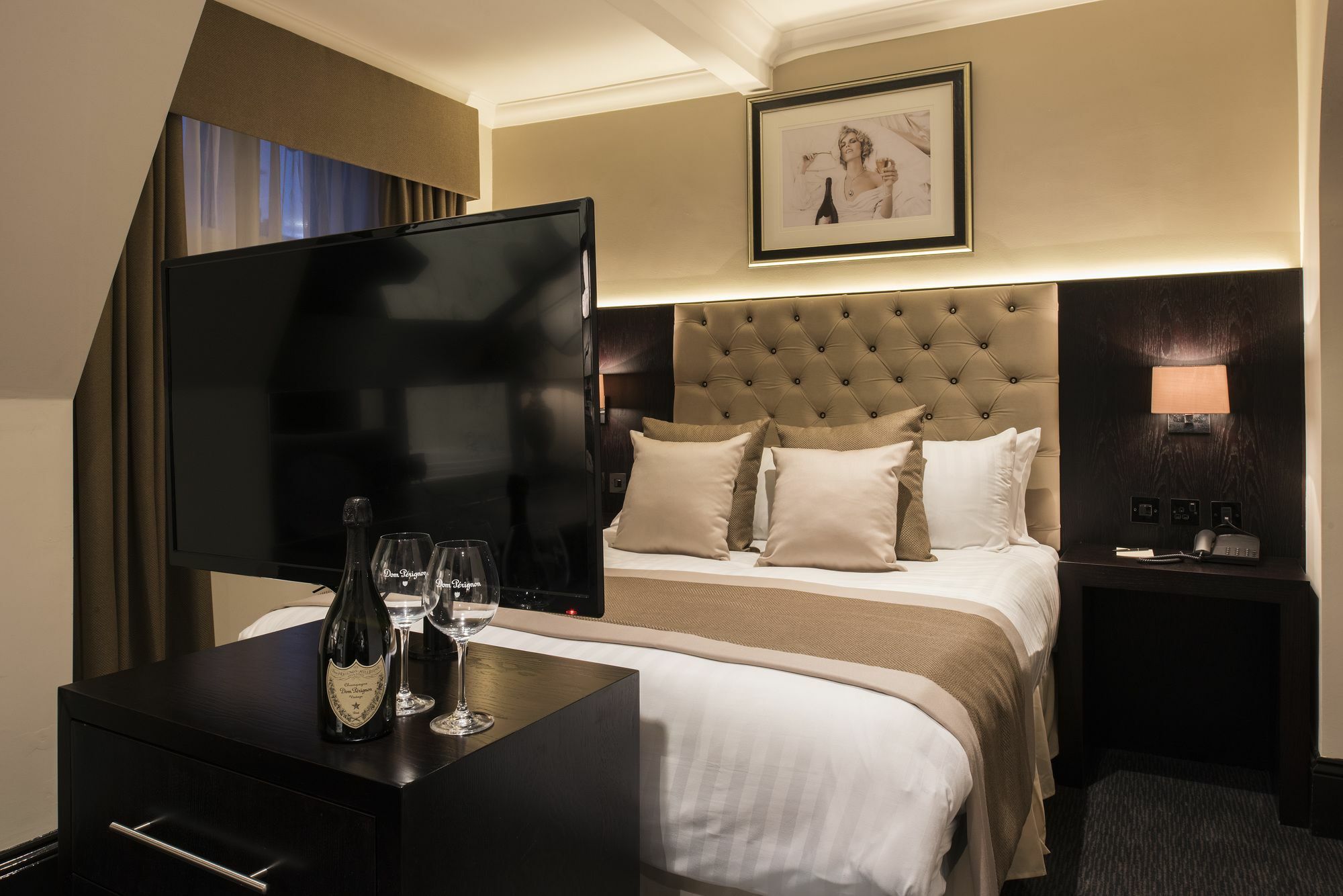 The Vermont Aparthotel Newcastle-upon-Tyne Exteriör bild